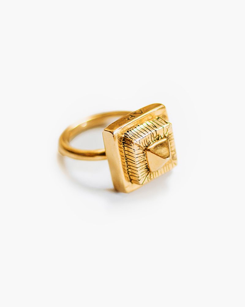 MUNERO RING // gold-plated