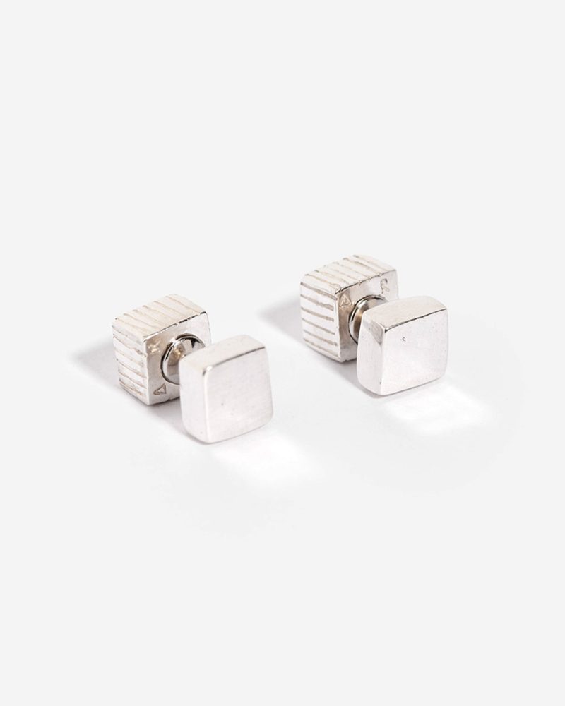 EXPLORO STUDS